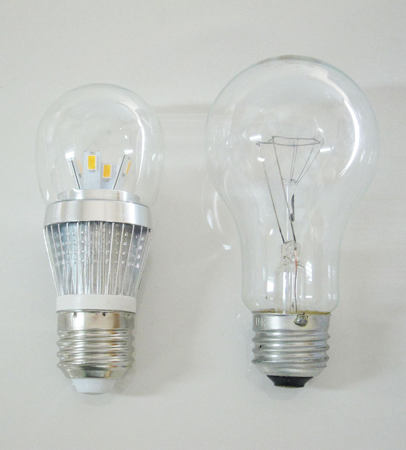 LED一般電球形 クリアガラスタイプ 調光対応 5W 300lm 電球色